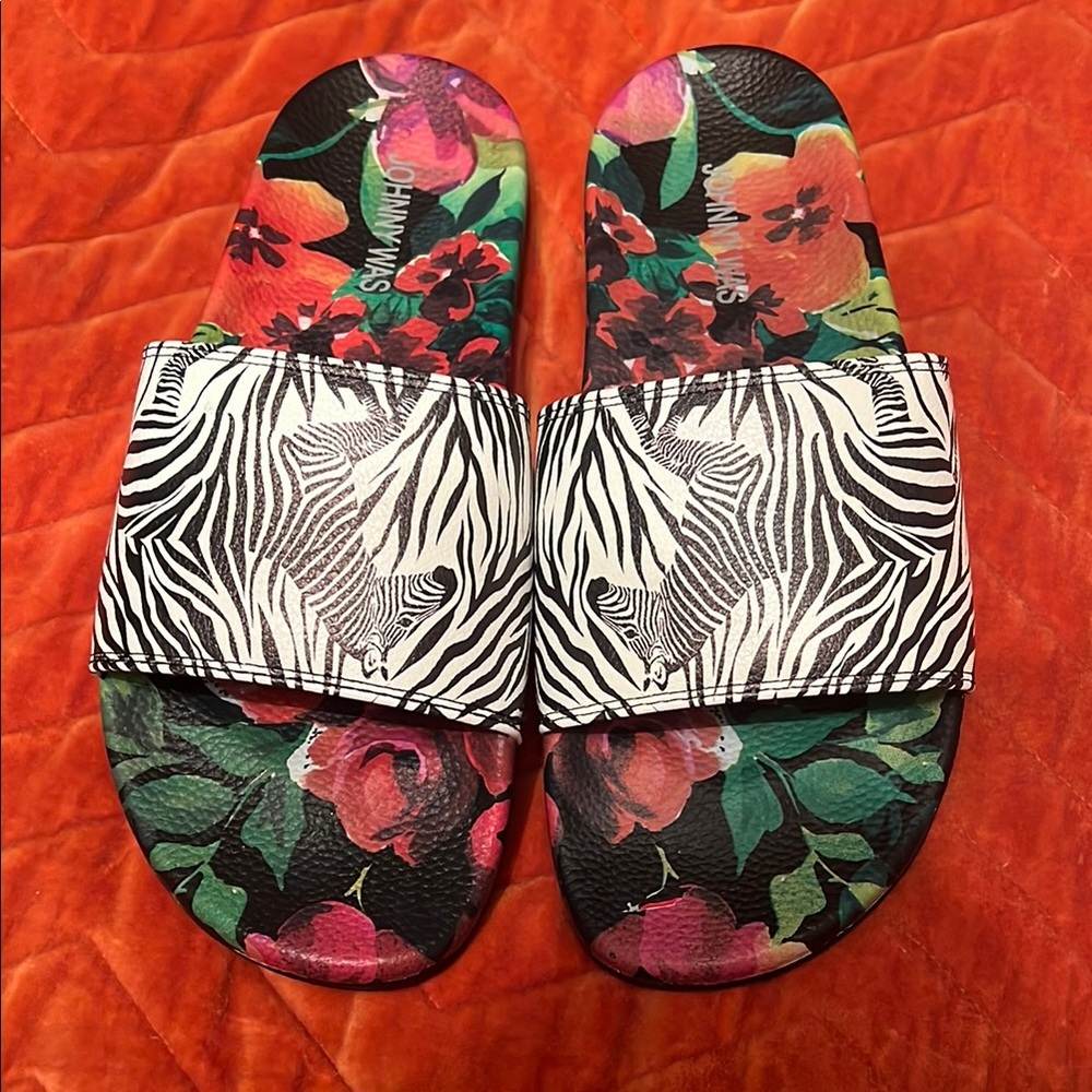 NWOB Johnny Was Black and White Zebra Floral Slide sandals 9